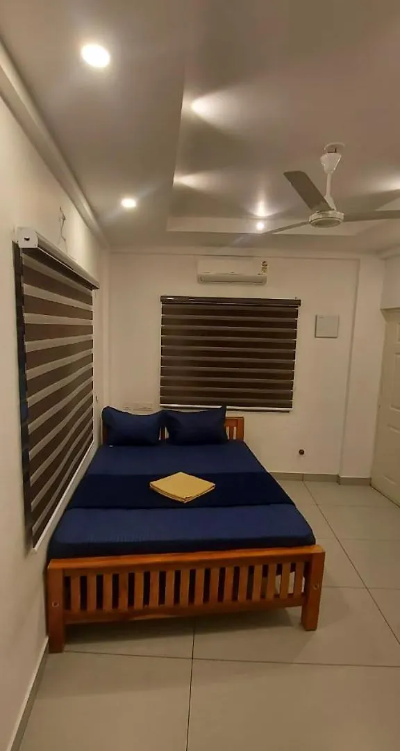 Sms Suites Коччи